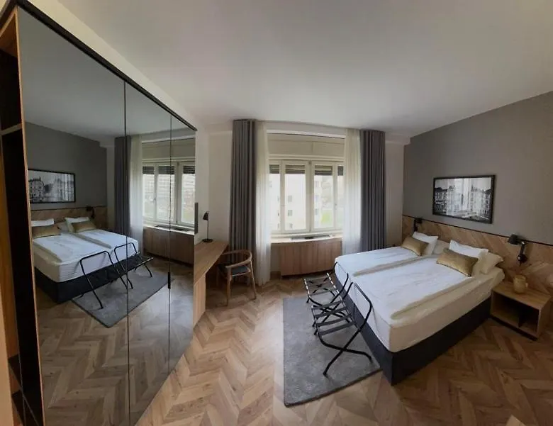 Urban Boutique Hotel Center Lubiana 4*,