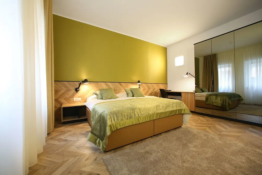 Urban Boutique Hotel Center Lubiana 4*,  Slovenia