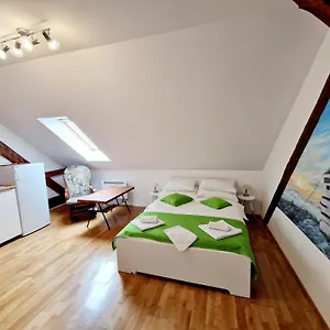 3* Bed and Breakfast Teslova