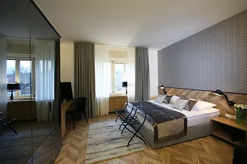 Urban Boutique Hotel Center Любляна