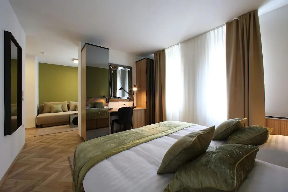 Urban Boutique Hotel Center Liubliana